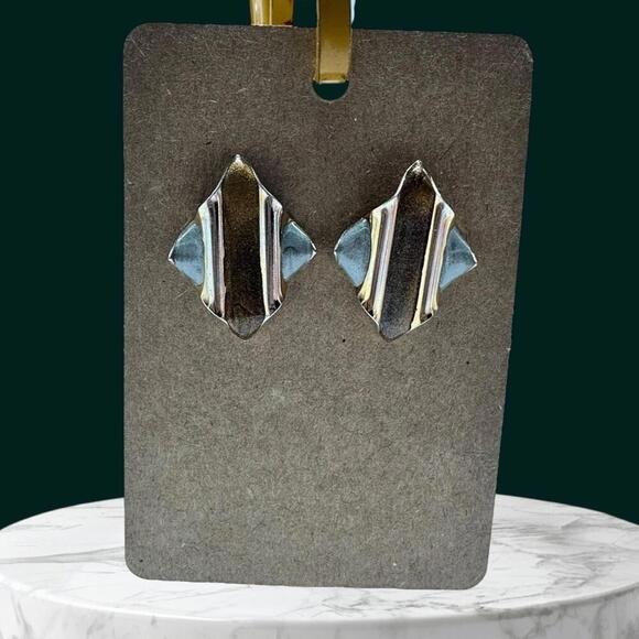 Jewelry - Vintage Geometric Earrings Gold toned Brown & Silver toned Accents